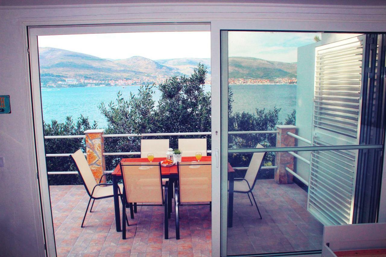 O Sole Apartment With Private Beach Округ-Доньи Экстерьер фото